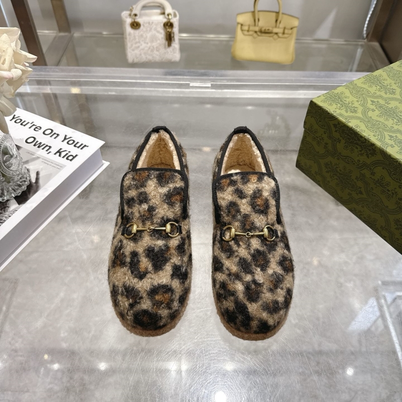 Gvc*1 flat shoes